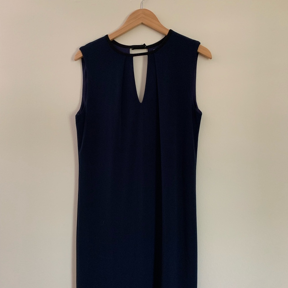 Elegant Navy Sleeveless Dress
